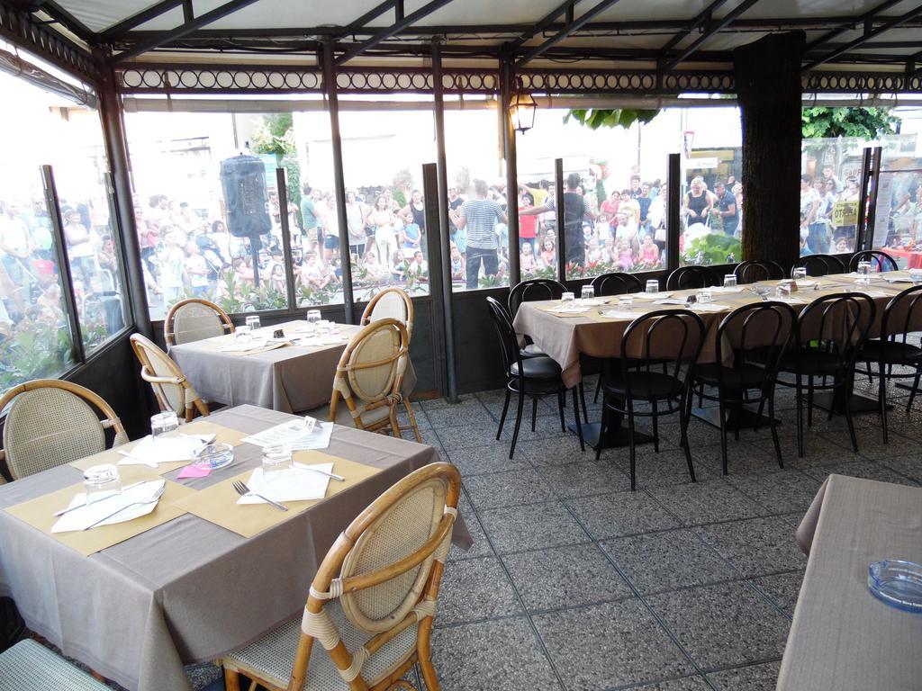 קסטיליונה דיי פפולי Albergo Ristorante La Torretta מראה חיצוני תמונה