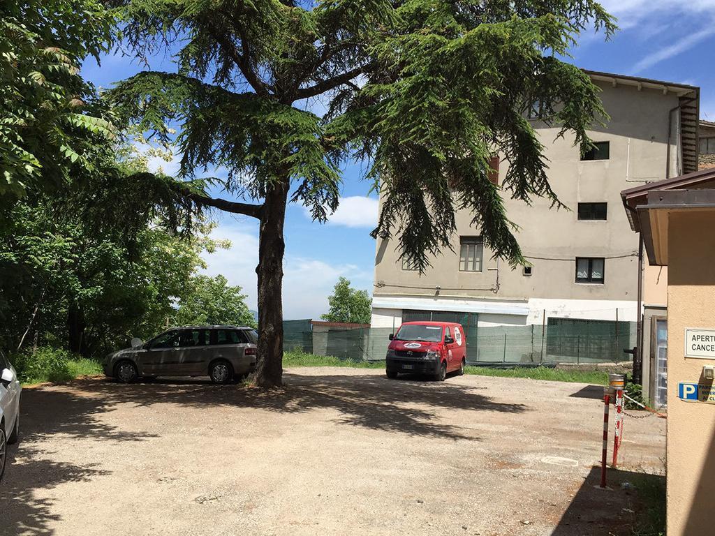 קסטיליונה דיי פפולי Albergo Ristorante La Torretta מראה חיצוני תמונה