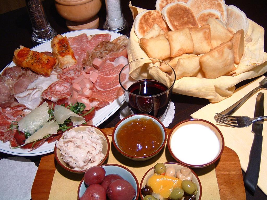 קסטיליונה דיי פפולי Albergo Ristorante La Torretta מראה חיצוני תמונה