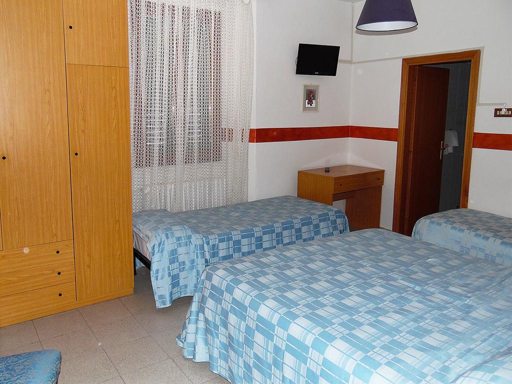 קסטיליונה דיי פפולי Albergo Ristorante La Torretta חדר תמונה