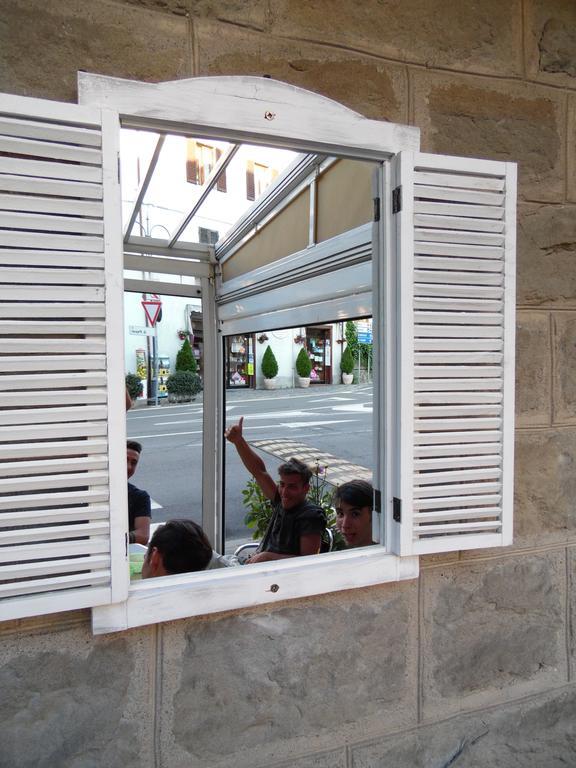 קסטיליונה דיי פפולי Albergo Ristorante La Torretta מראה חיצוני תמונה